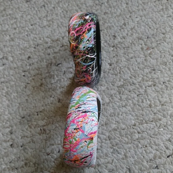 Bracelets - Picture 3 of 3